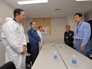 吉田所長（原発内）